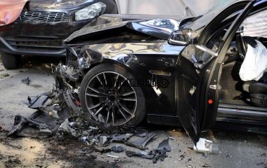 Почему автомобиль бьет током от кузова и как устранить проблему с машиной