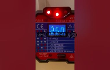Почему в розетке и в сети напряжение 250 вольт: причины и объяснение